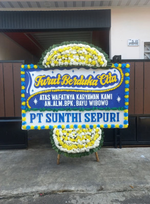 Papan Bunga Duka di Hulu Gurung