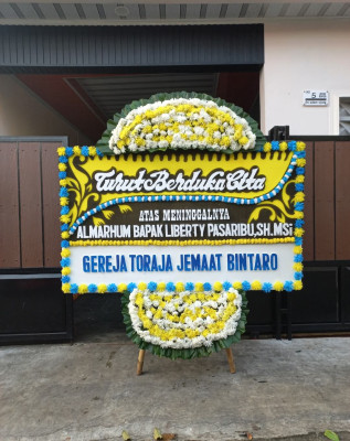 Papan Bunga Duka di Hulu Gurung
